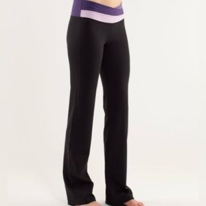 Lululemon | Astro Pants Black / Heathered Concord Grape / Concord Grape size 6